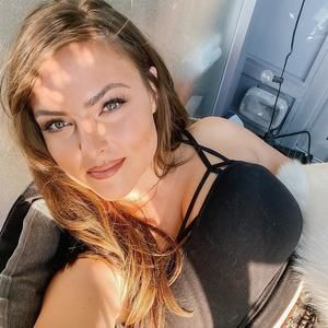 Meet your Posher, Brianne